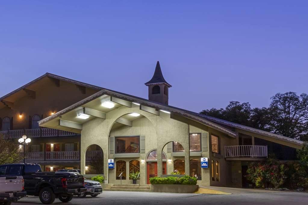 קרוויל Best Western Sunday House Inn מראה חיצוני תמונה