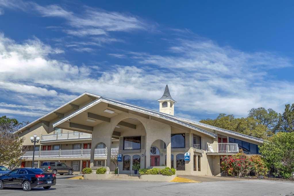 קרוויל Best Western Sunday House Inn מראה חיצוני תמונה